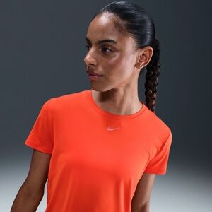 LIKE NEW Nike One Classic Dri-FIT Short-Sleeve Top in picante red, size medium
